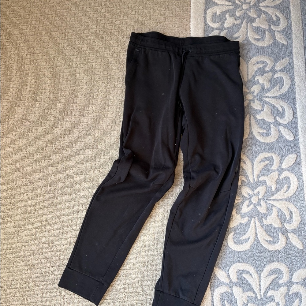 H&M Sports Men’s Black Jogger Pants